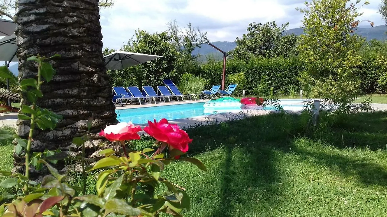 Apartment Appartmento Villa Oasis Forte dei Marmi