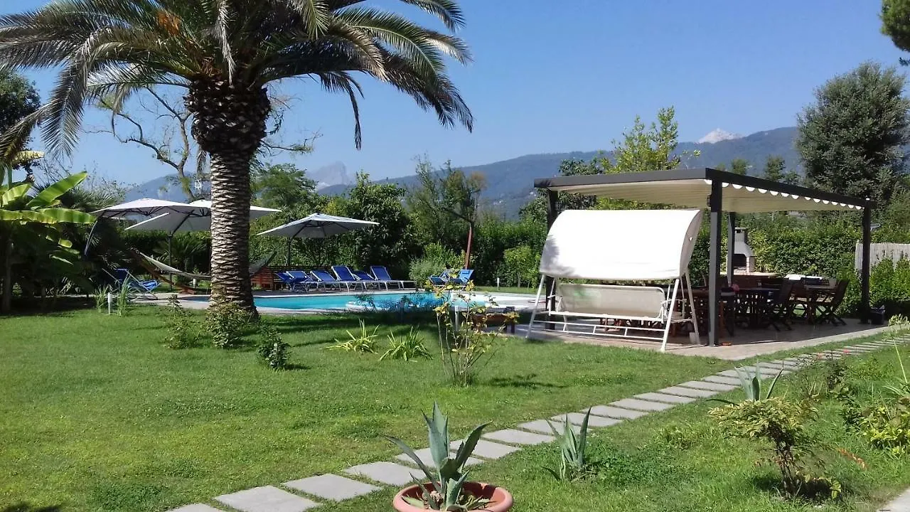 Apartment Appartmento Villa Oasis Forte dei Marmi